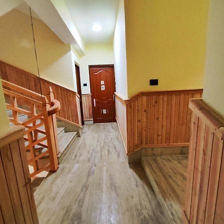Hotel Red Cherry Pelling Exterior foto